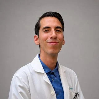 Alejandro Castillo, gerontólogo
